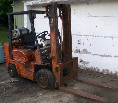 1996 toyota 6000 lb. lift hard tire with rebuilt engine