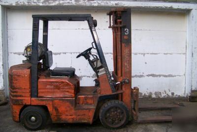 1996 toyota 6000 lb. lift hard tire with rebuilt engine