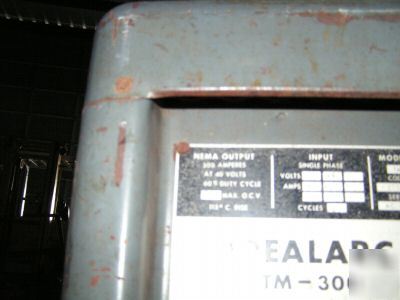 Lincoln arc welder ac 300 + 40 volts