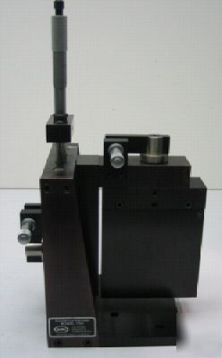 New port model 700 lens positioner 