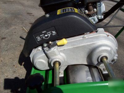 John deere 260B walk greens reel lawn mower honda eng.