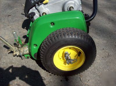 John deere 260B walk greens reel lawn mower honda eng.