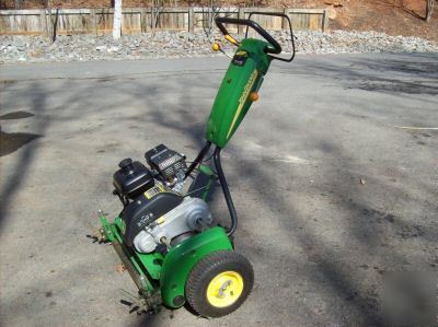 John deere 260B walk greens reel lawn mower honda eng.