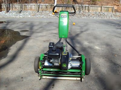 John deere 260B walk greens reel lawn mower honda eng.