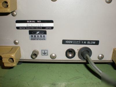 Lot of 2 iwatsu pg-230 PG230 pulse generator 50MHZ