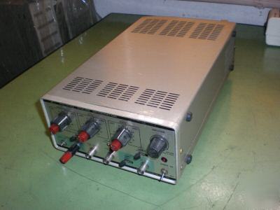 Lot of 2 iwatsu pg-230 PG230 pulse generator 50MHZ