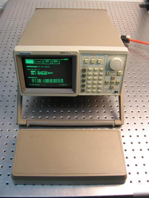 G34818 tektronix 1240 logic analyzer