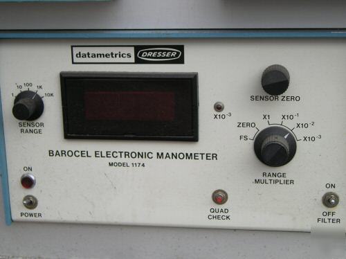 Barocel 1174 electronic manometer readout + transducer