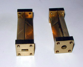 WR28 to circular 0.23 diameter waveguide transition