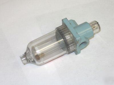 Wilkerson pneumatic lubricator air line oiler L00