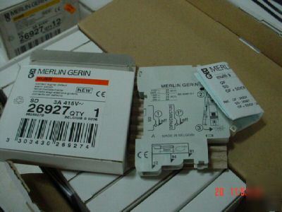 Merlin gerin 26927 MULTI9 C60 C120 auxillary 12PCS 