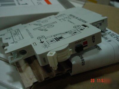 Merlin gerin 26927 MULTI9 C60 C120 auxillary 12PCS 