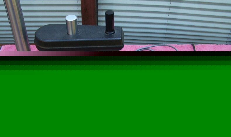 Servo m-7040 micro drill press w/ 708 quill feed, mint 