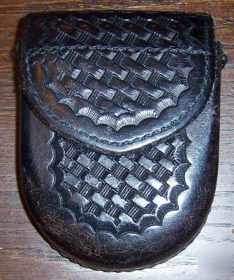 Safariland handcuff pouch leather 90V 90 baskeaweave A2