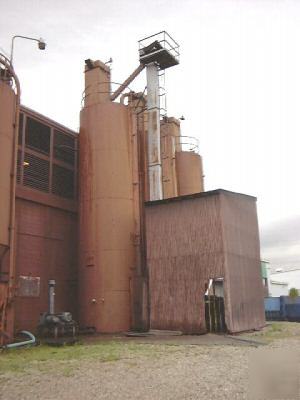 Used 2200 cubic foot silos with skirts 2431 2432