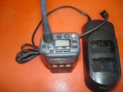 Kenwood tk-430 TK430 ltr 800MHZ transceiver and charger