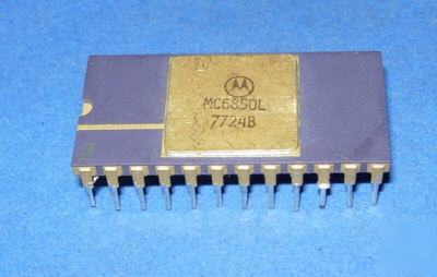 MC6850L vintage mot 24-pin gold ic rare 6850 1977