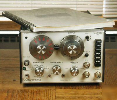 New wavetek 1801C/50 sweep/signal generator w/ manual