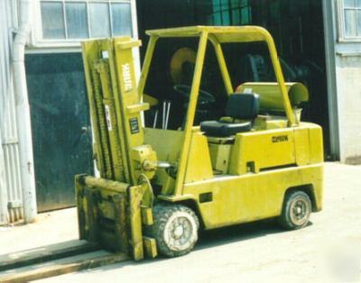 10000 lb clark lift truck, no C500-100, hard tire (396)