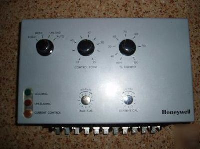 Honeywell chiller capacity controller for trane