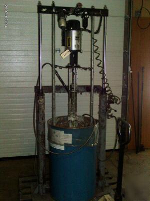 Aro-pneumatic pump barrel stand-sealant,air, graco drum
