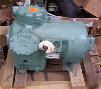 New 15 ton 400/460 volt 3-phase 50/60 hz com compressor