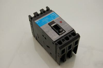 Siemens sentron series ED63B020 600V 20A 3 pole breaker