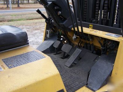 Caterpillar GC60K forklift 13,000 pound capacity