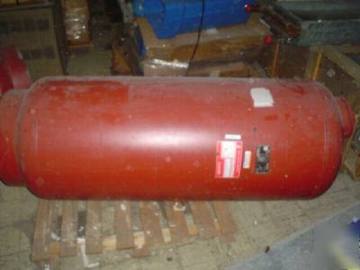 Bell & gossett: air tank for chiller system - size 800L