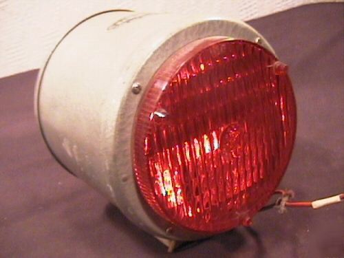 Vintage cats eye emergency signal flashing light