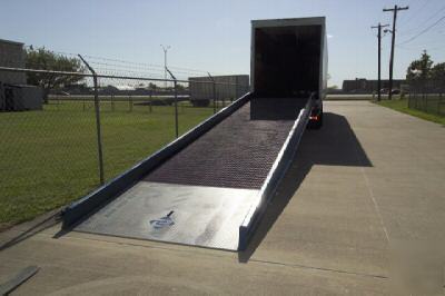 New steel yardramp,yard ramp 20,000 lb 36' l x 84