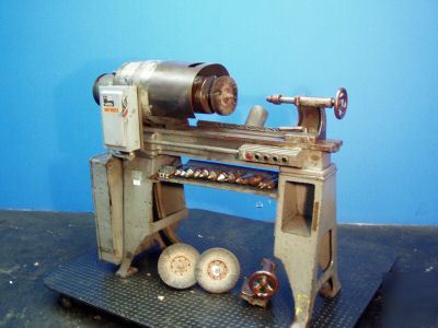 Blount 5HP adjustable speed lathe w/ tooling & buffers