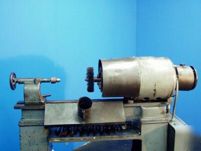 Blount 5HP adjustable speed lathe w/ tooling & buffers