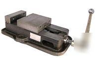 Kurt 6â€ anglelock milling vise 
