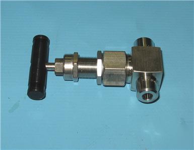 Parker hannafin union bonnet needle valve