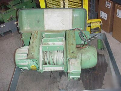 P&h 1000# cap. ceiling mounted wire rope hoist 