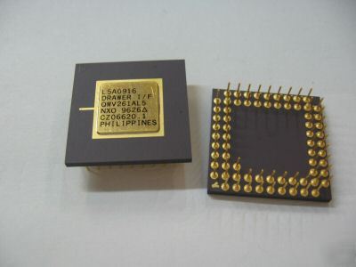 2PCS p/n QMV261AL5 ; integrated circuit , mfg: lsi