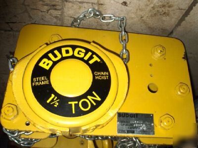 Budgit 1-1/2 ton chain hoist catalog# 910661