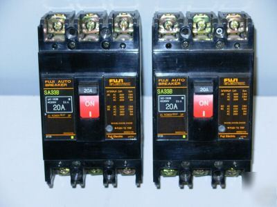 Fuji electric auto breaker SA33B 20A 220V lot of 2 