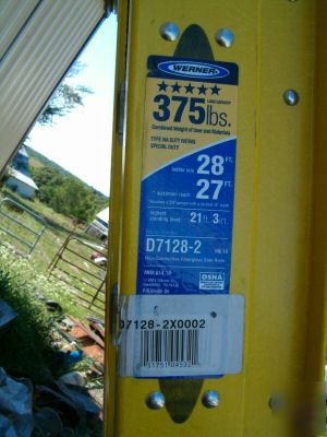 Werner D7128-2 28' 1AA 375 fiberglass extension ladder